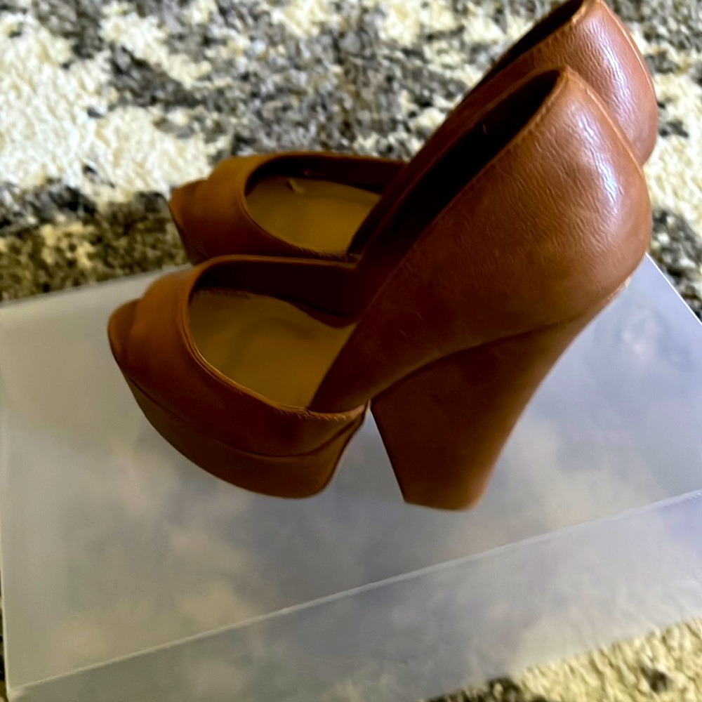 Steve Madden wedge heels !!
